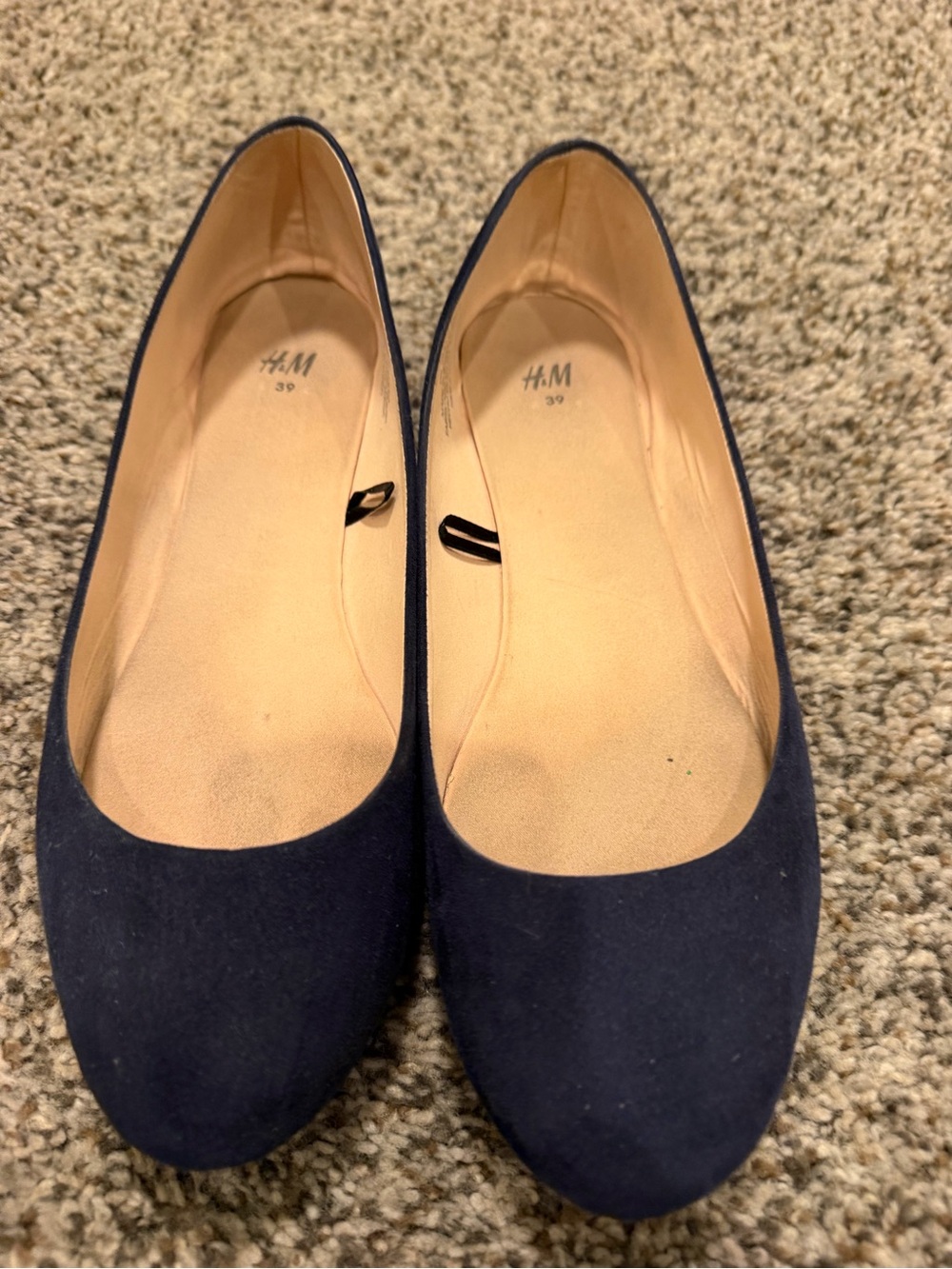 H & M ballet flats. Navy size 39/8. Excellent condition